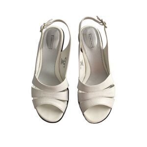 Laura Scott woman slingback dress shoe in white